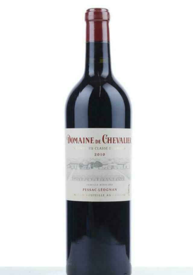 Chateau Domaine De Chevalier 2010