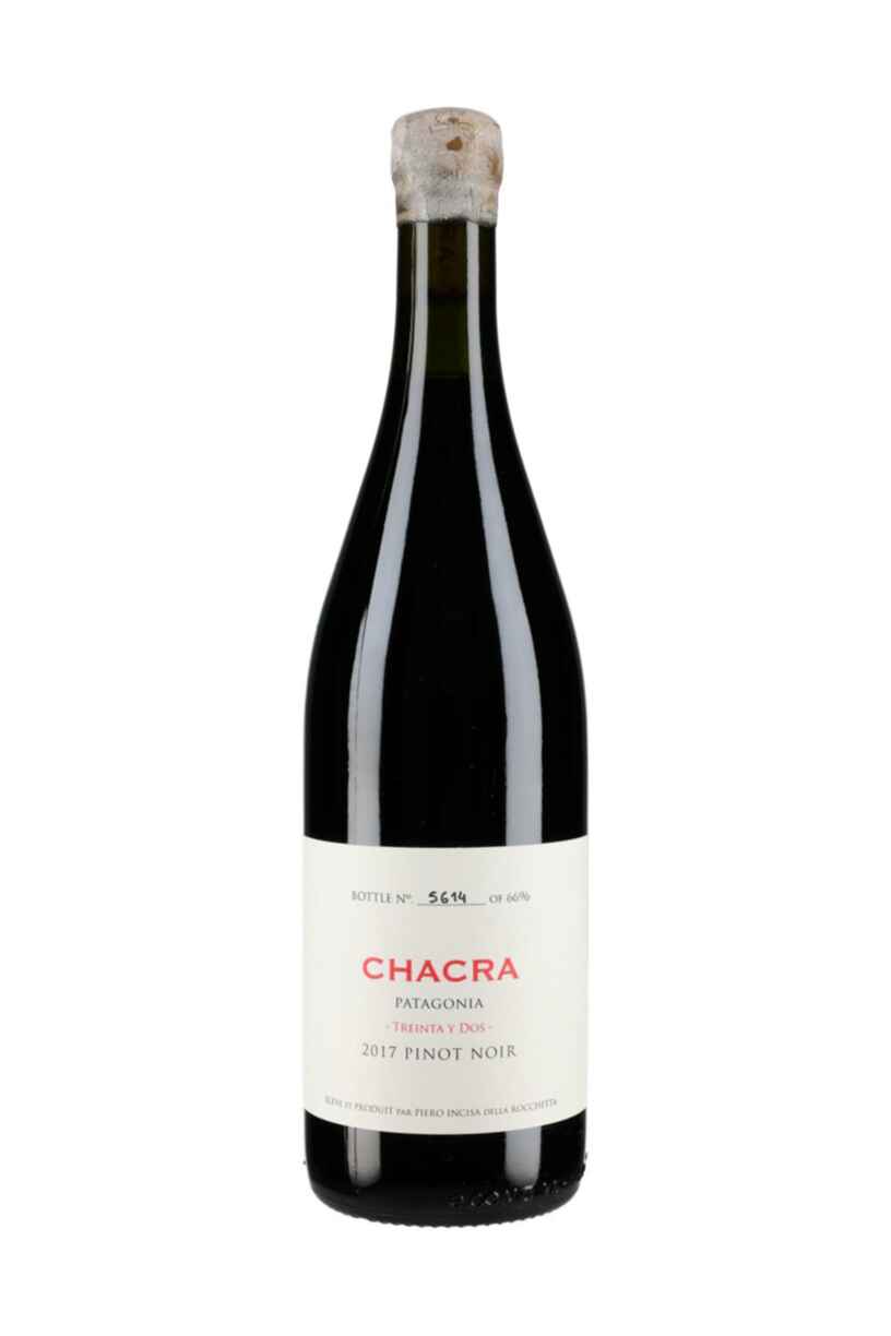 Bodega Chacra Treinta Y Dos Pinot Noir 2017